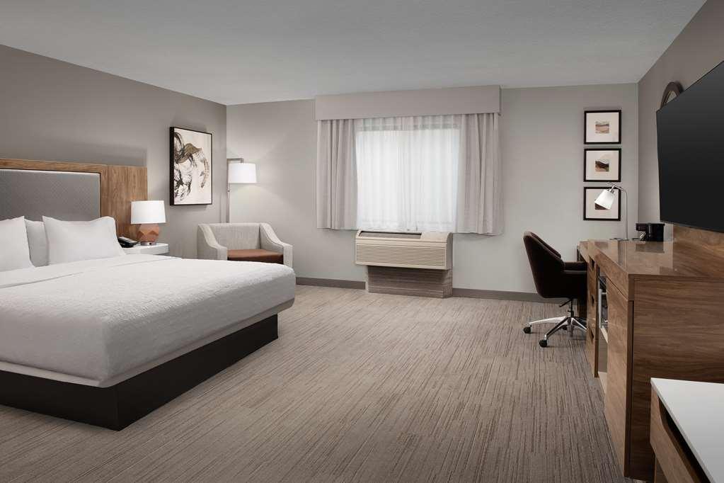 Hampton Inn & Suites Пасо-Роблес Номер фото