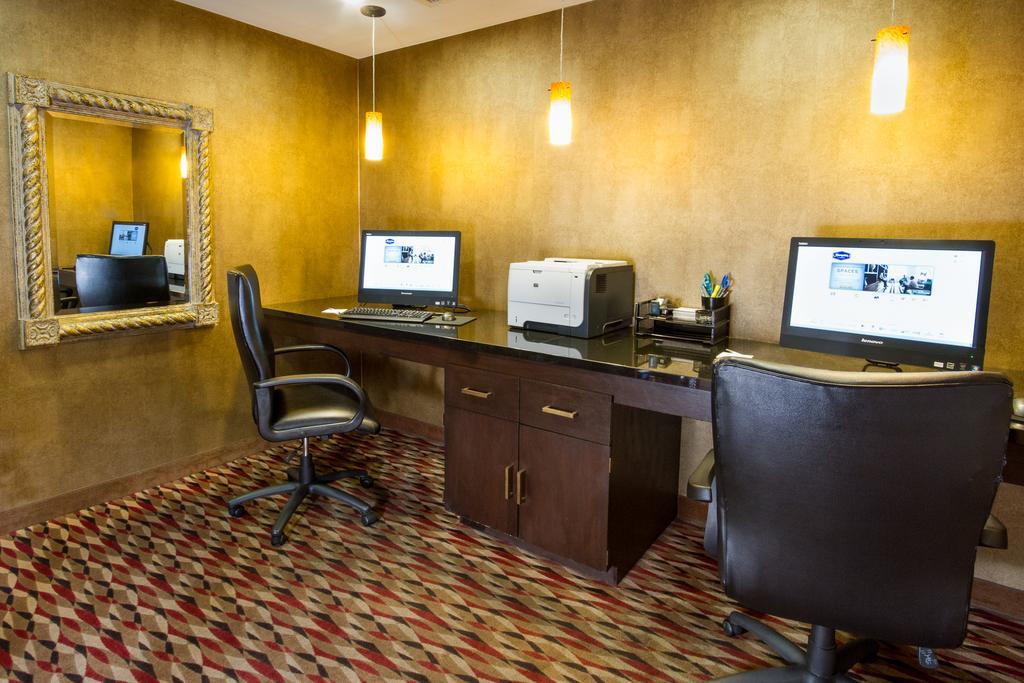 Hampton Inn & Suites Пасо-Роблес Номер фото